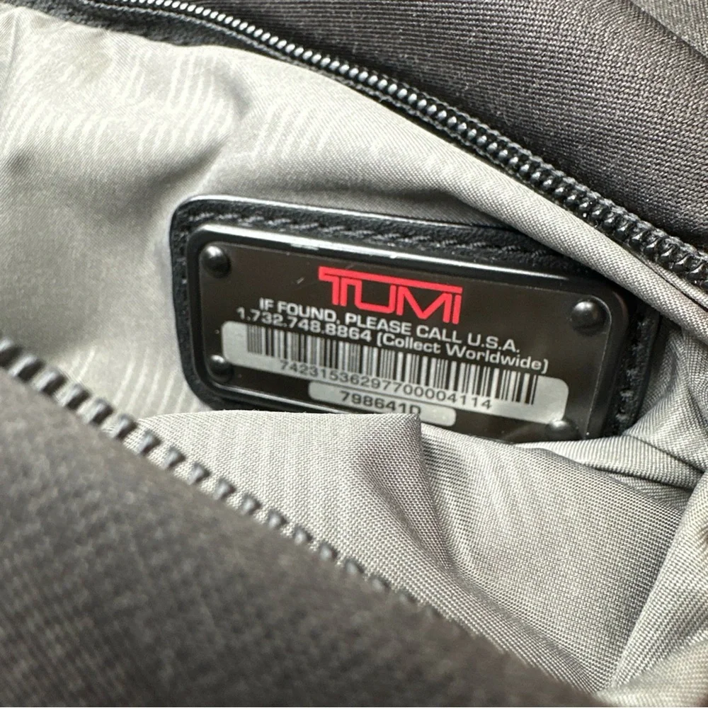 Tumi pre owned